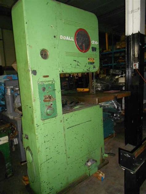 DoAll V26 Vertical Band Saw Semi Automatic