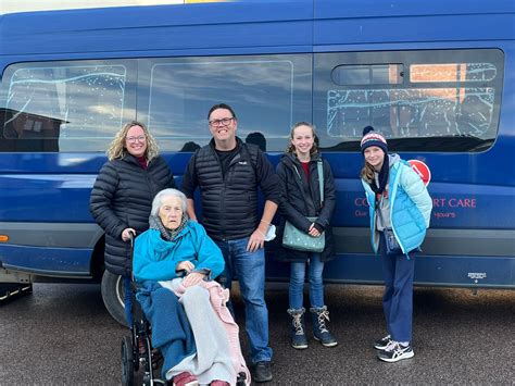 Family Reunion at Oakview Lodge Care & Nursing Home - Country Court