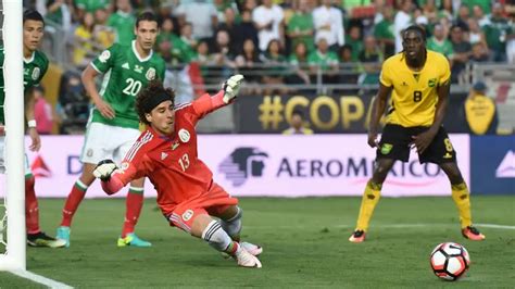 Memo Ochoa Salva A M Xico De Un Tiro A Quemarropa De Jamaica Tudn