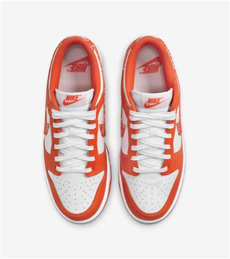 Women S Dunk Low Orange Paisley Dh Release Date Nike Snkrs Vn