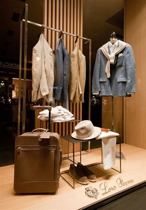 Visual Merchandising Vitrines Loja Roupa Masculina Vitrine De Loja