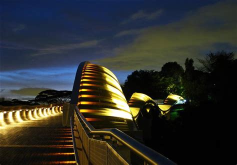 Photos of Henderson Waves Bridge