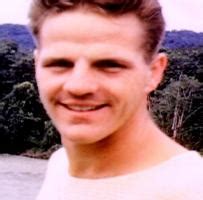 Jim Elliot Biography, Jim Elliot's Famous Quotes - Sualci Quotes 2019