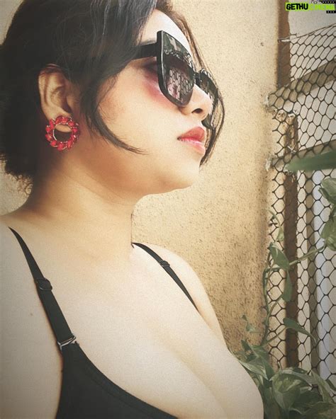 Rekha Mona Wiki, Biography, Age, Gallery, Spouse and more