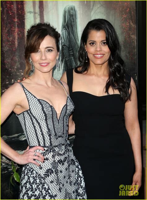 Photo: linda cardellini premieres the curse of la llorona in l a 08 ...