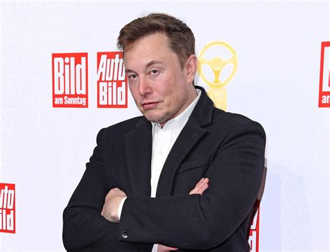 イーロン・マスク、元恋人アンバー・ハードとジョニー・デップの裁判について「意見」を述べる Frontrow