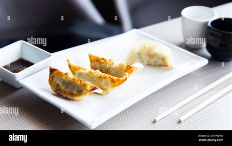 Gyozas Japanische Kn Del Traditionelle Gyozas Sind Gef Llt Mit