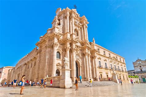 Siracusa La Dama Siciliana Traveler