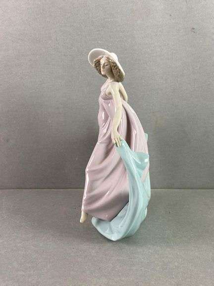 Lladro Spring Dance Porcelain Figurine Matthew Bullock Auctioneers