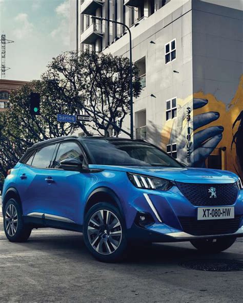 Peugeot electric vehicles: discover our range