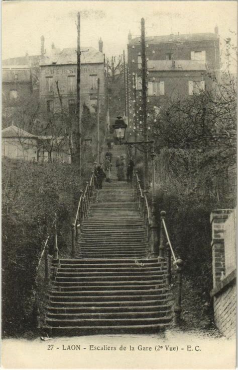 Laon Escaliers de la Gare France à Laon Cartorum