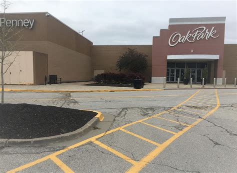 Kansas City's Oak Park Mall Is Reopening, But It'll Feel Much Different ...