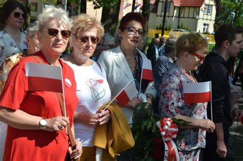 Wi To Konstytucji Maja W Miastku Przemarsz I Uroczysto Ci Pod