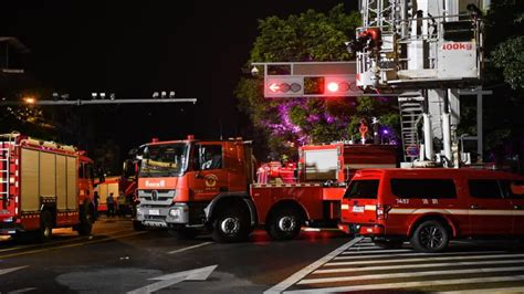 چین کے شاپنگ مال میں آگ لگنے سے 16 افراد ہلاک China Shopping Mall Fire