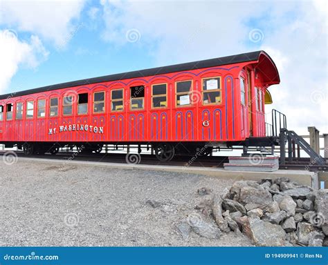 The Mount Washington Cog Railway Editorial Photo - Image of located, mountains: 194909941