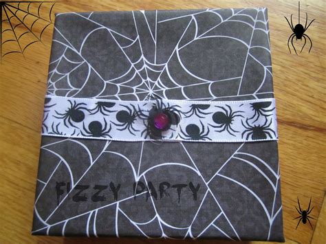 Fizzy Party: DIY Halloween Invitation