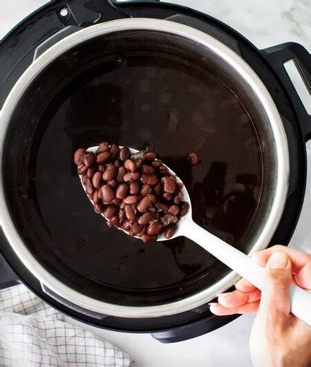 Cómo hacer frijoles negros en olla express Receta fácil y rápida para