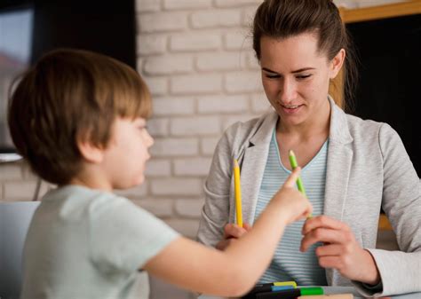 PEDAGOGIKA SPECJALNA EDUKACJA TERAPIA I WSPOMAGANIE OSÓB Z