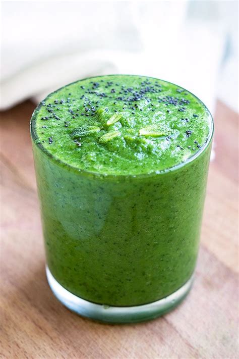 Green Detox Smoothie Recipe — Eatwell101