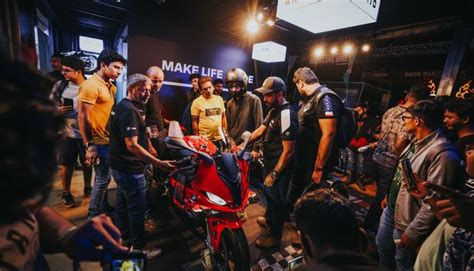 BMW Motorrad roars up engines at India Bike Week 2022 - Pragativadi