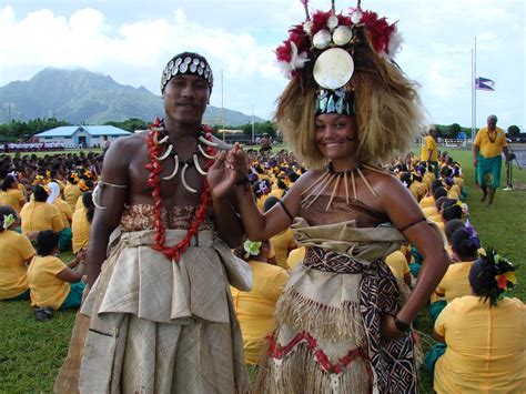 Samoan Women Traditional Dress Samoan Women, Samoan Clothing, Samoan ...