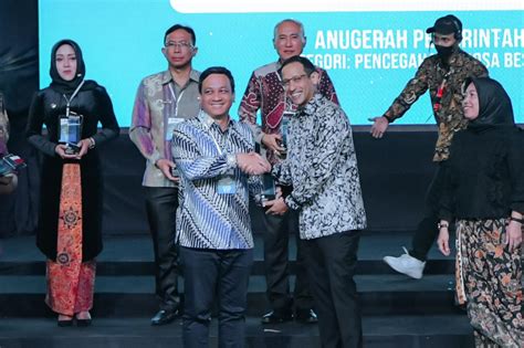 Wali Kota Pekalongan Raih Penghargaan Anugerah Merdeka Belajar