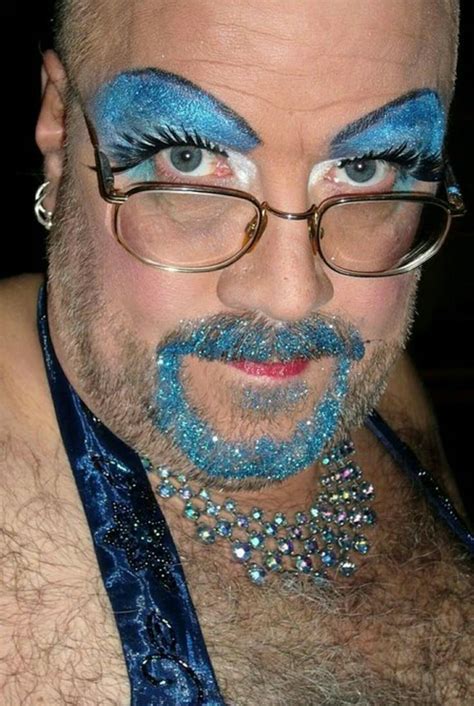 Pin By Andrews On Modern Images Weird People Pictures Crazy People