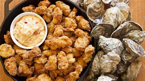 What To Keep In Mind Before You Dive Into Those Canned Oysters