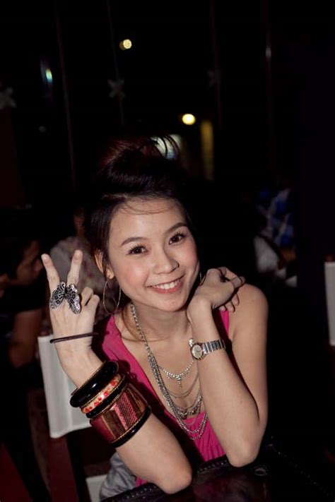 Ngắm vẻ đẹp rạng ngời của hot girl Sam và Ngọc Thảo