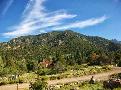 Travels Of A Commoner Destination Crestone Colorado And Crest Fest