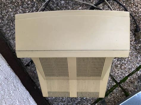 Samtron monitor