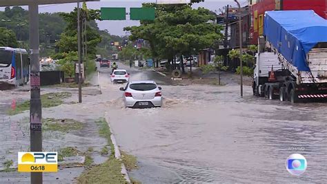 Chuva No Grande Recife Deixa Ruas Alagadas E Trânsito Complicado Bom