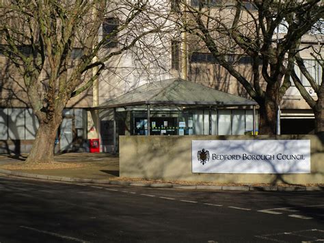 Ambulance Service Trust to explain reasoning for closing Bedford’s