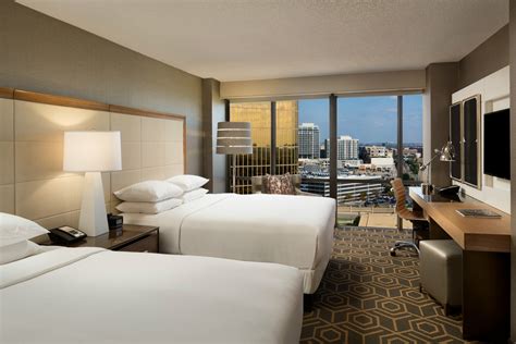 Campbell Center Hotel Photos | DoubleTree by Hilton Dallas