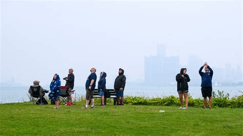 Weather creates 'stealthy' Air National Guard flyover in Detroit area