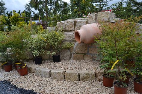 Amphorenbrunnen Haufler Baumschule Und Gartengestaltung