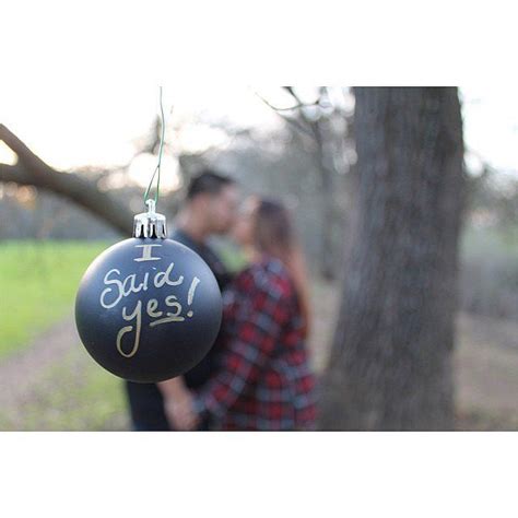 36 Cute Engagement Announcement Photos From Real Couples Holiday