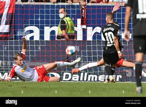 Steve Breitkreuz Ssv Jahn Regensburg Hi Res Stock Photography And