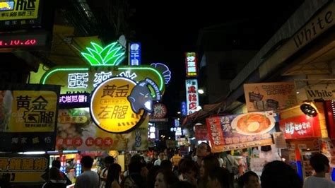 The Taichung Night Market in Taiwan - Magic Travel Blog