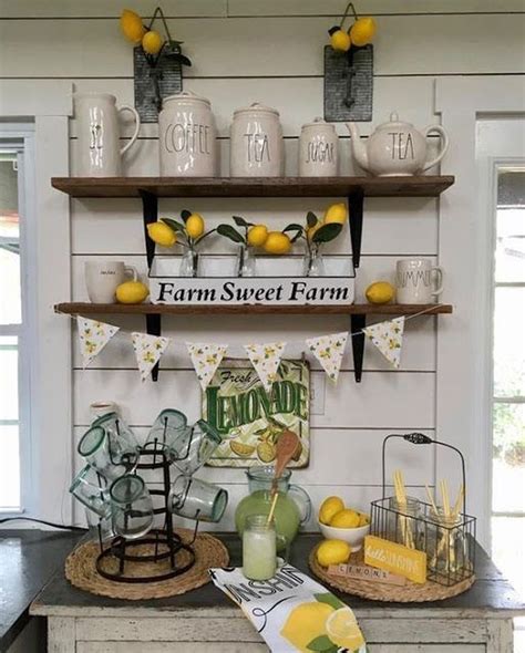 20+ Cute Farmhouse Summer Decor Ideas For Your Inspiration | HOMYRACKS