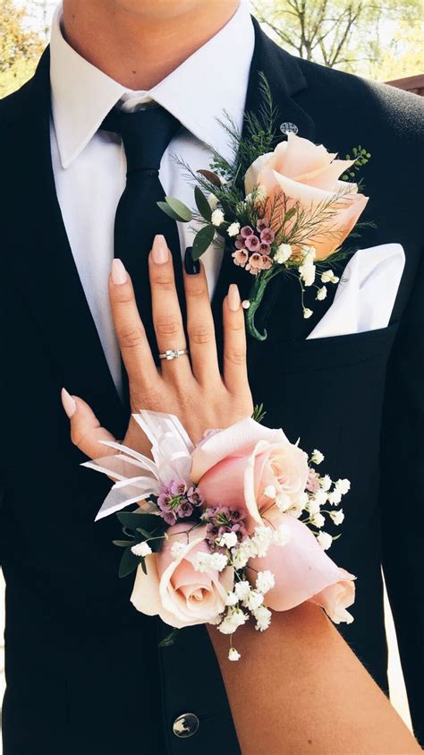 Corsage And Boutonniere Wedding Tips And Ideas The FSHN