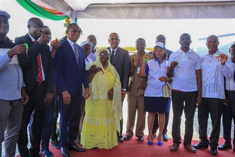 Cérémonie de remise symbolique de clés aux souscripteurs au programme