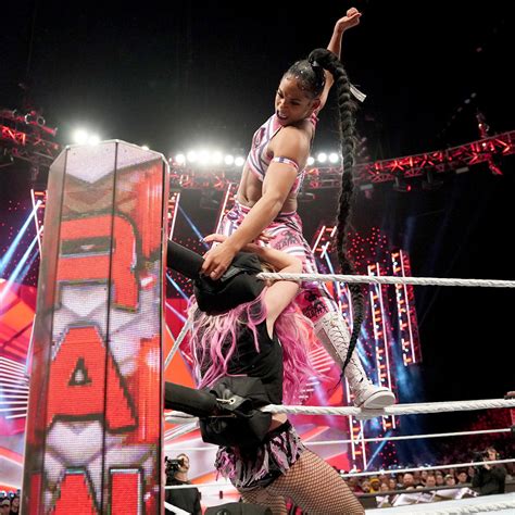 Bianca Belair Vs Alexa Bliss For The Raw Womens Title Raw January 2