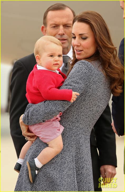 Kate Middleton, Prince William, & Prince George Say Goodbye to ...