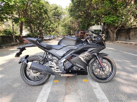 Yamaha R15-V3 ABS Black - Rishi Bike Bazar