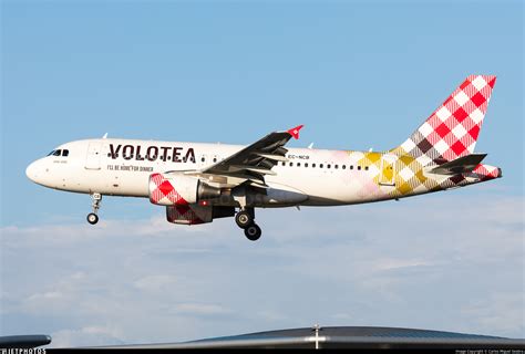 EC NCB Airbus A319 111 Volotea Carlos Miguel Seabra JetPhotos