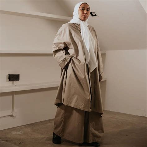 Bnwt Oxford Nude Kebaya Musfirah Top Women S Fashion Tops Other Tops On Carousell