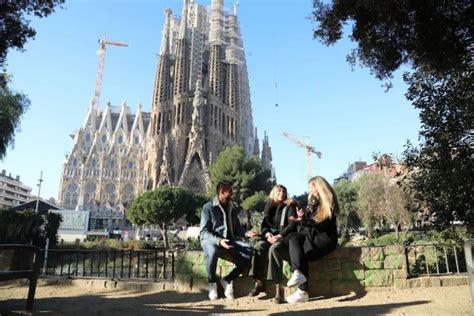 Barcelona Visita Guiada A La Sagrada Familia Con Acceso Prioritario