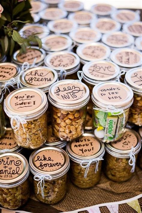 Edible Wedding Favors That Your Guests Would Actually Enjoy