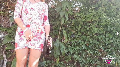 Nippleringlover Milf Arrapata Piscia In Bottiglia Si Masturba All Aperto Estremo Capezzolo E